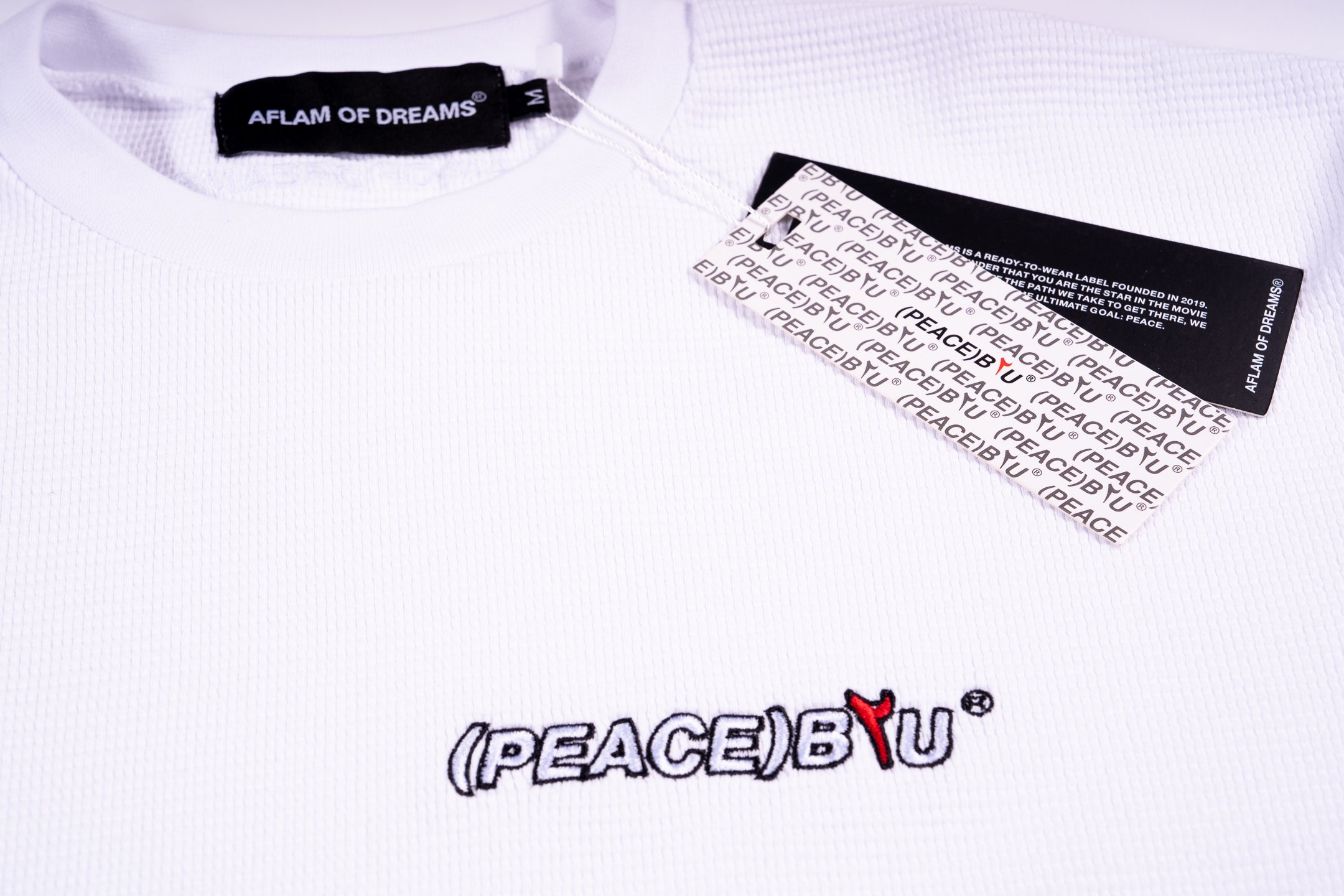 (PEACE)B2U® Long-Sleeve - White